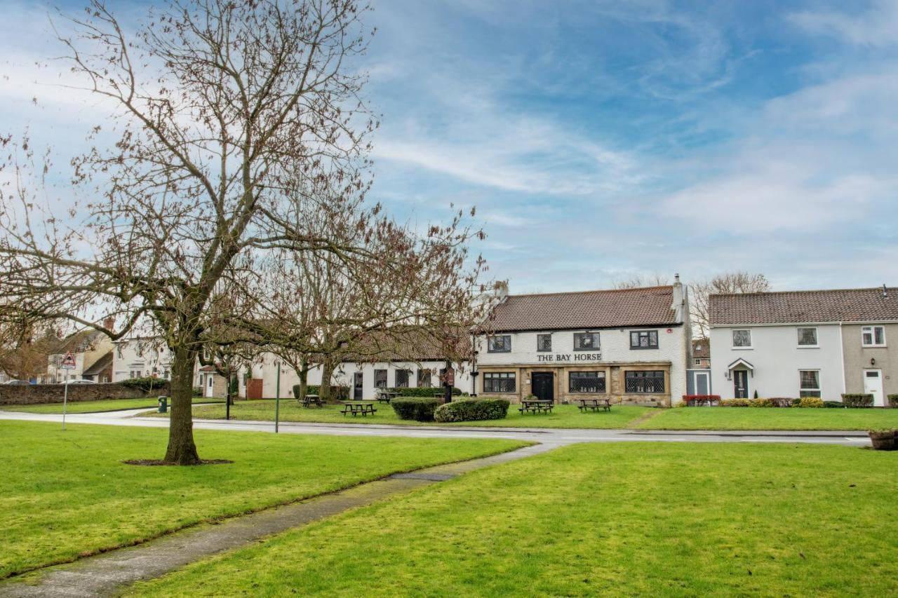 Work And Relax - Fast Wifi, Fireplace & Near Pub Newton Aycliffe Εξωτερικό φωτογραφία