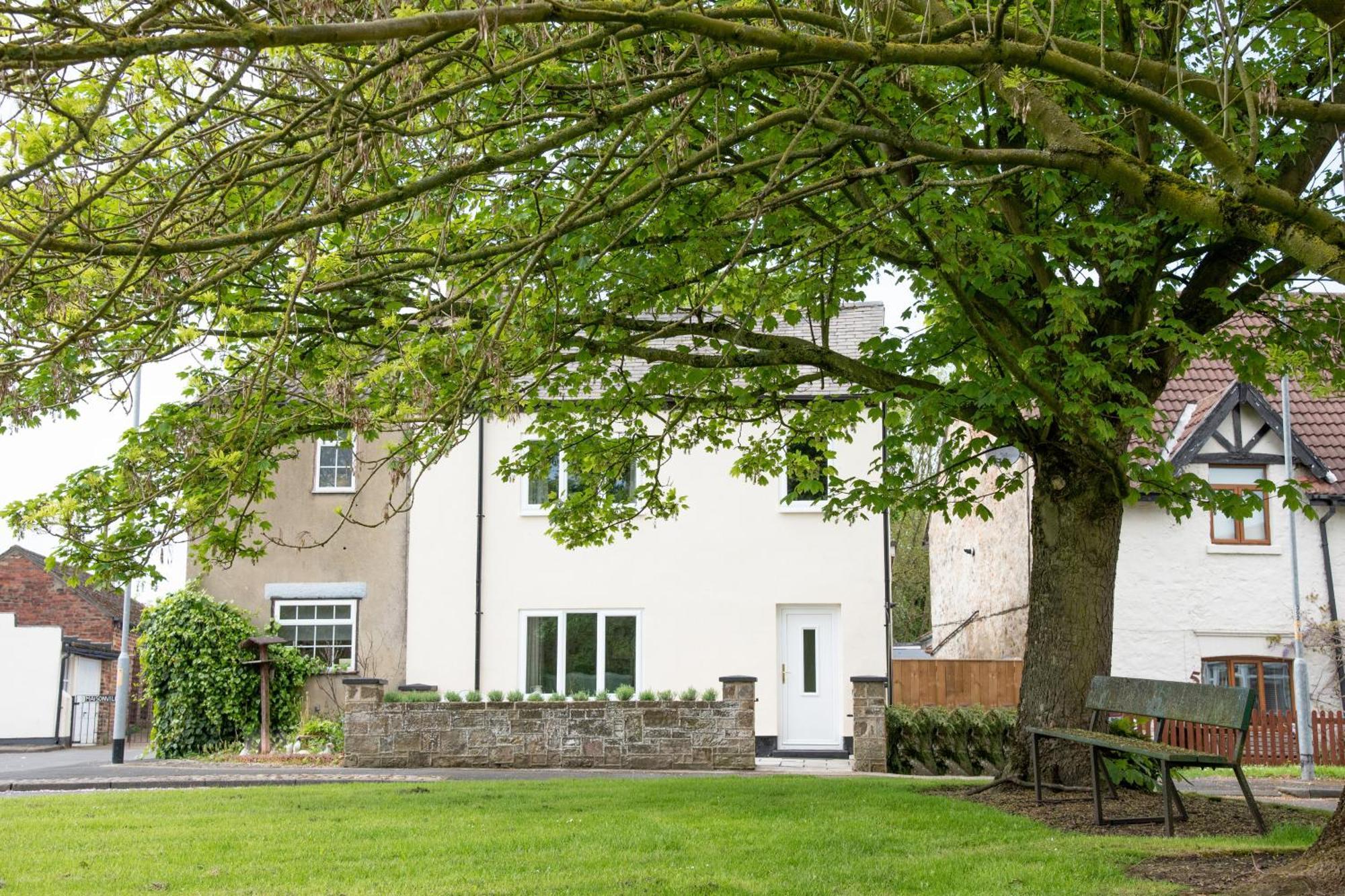 Work And Relax - Fast Wifi, Fireplace & Near Pub Newton Aycliffe Εξωτερικό φωτογραφία